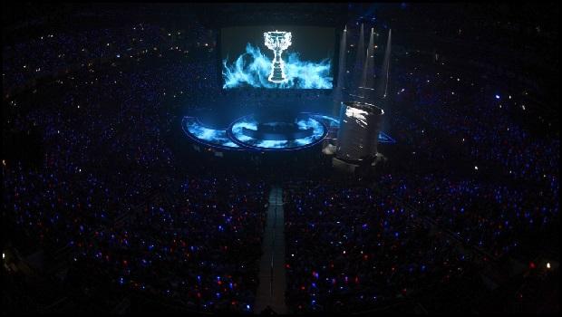 备受瞩目的 备受瞩目的